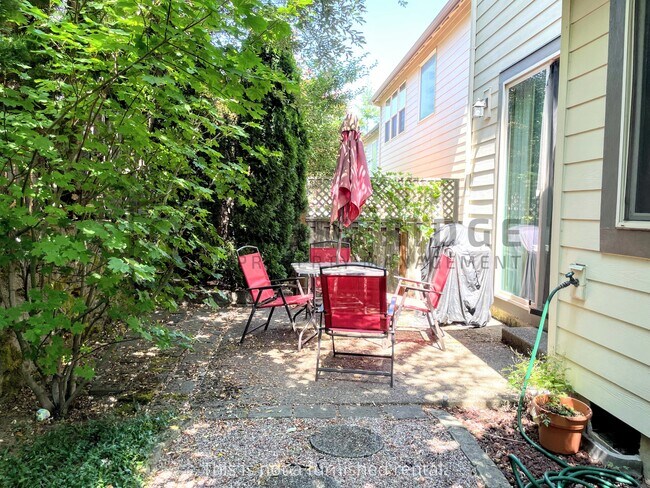 Foto del edificio - 14037 SW Walnut Creek Way