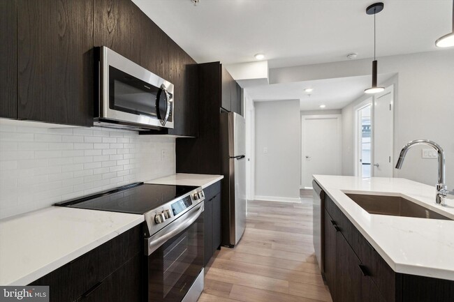 Foto del edificio - 3449 Scotts Ln