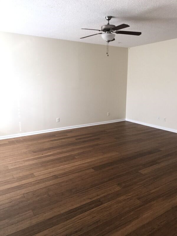 Building Photo - 368 Laurel Oak Ln
