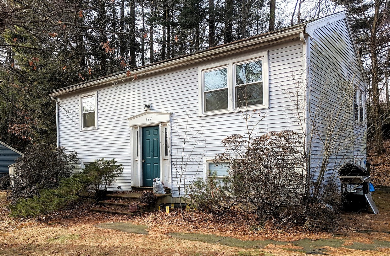 127 Logtown Rd, Amherst, MA 01002 House Rental in Amherst, MA