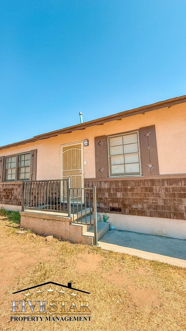 Foto del edificio - 4520 Mesa Dr