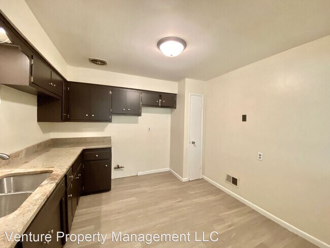 Foto del edificio - 3051 W Fardale Ave