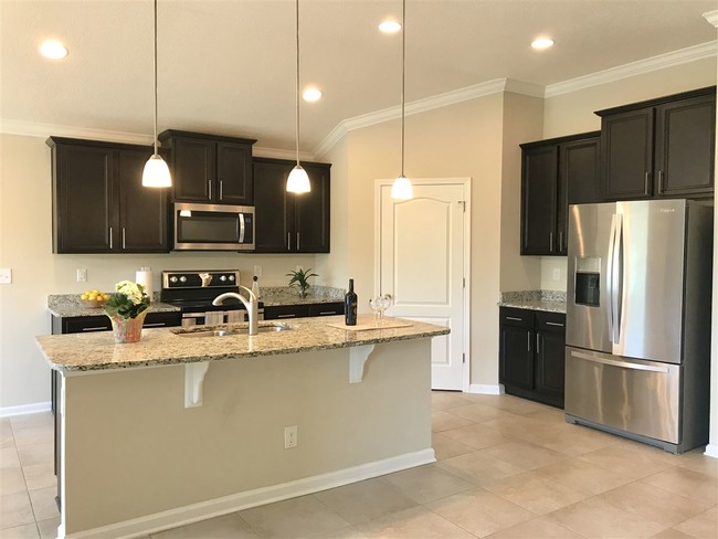 Building Photo - 576 Crescent Key Drive