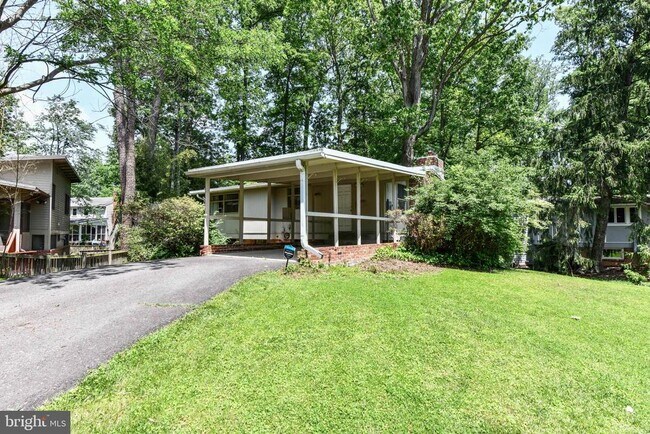 Foto del edificio - 7632 Holmes Run Dr
