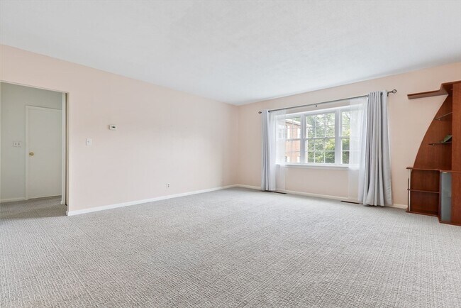 Foto del edificio - 124 Lake Shore Rd