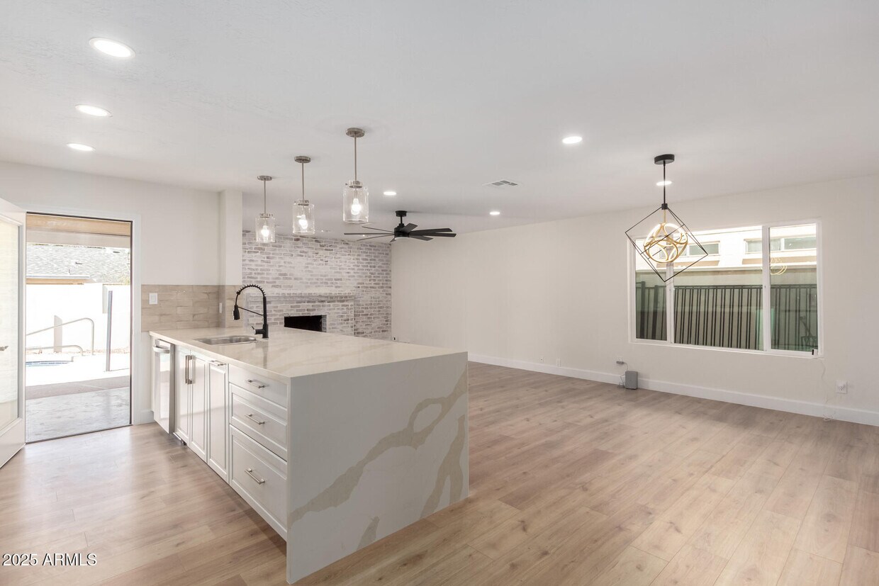 Foto principal - 10836 N 108th Pl