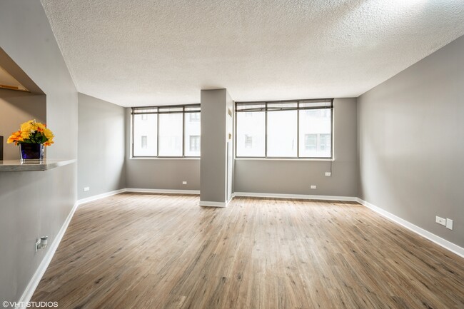 Building Photo - 2800 N Orchard St