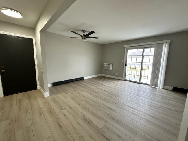 Foto del edificio - 7367 Meander Dr