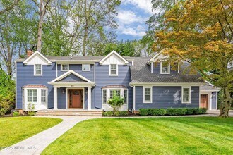 Building Photo - 20 Rustic Terrace