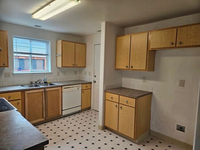 Foto del edificio - 3Bd/2Ba Single Story Home-Available to View!