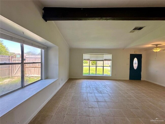 Foto del edificio - 1509 Robin Ave