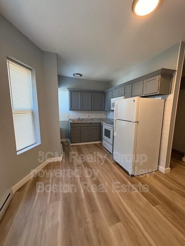 Building Photo - 56 Johnson St