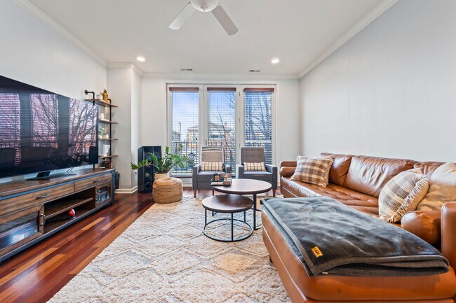 Foto del edificio - 6641 W Belmont Ave