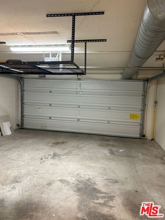 Foto del edificio - 7916 Blackburn Ave