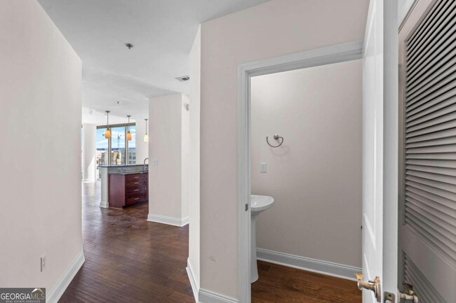 Building Photo - 270 17th St NW