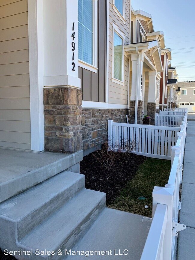 Building Photo - 14912 S Thunder Horse Ln