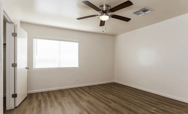 Building Photo - 704 Gibson St