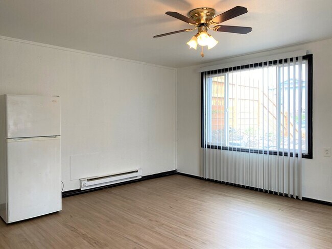 Foto del edificio - 601 W Augusta Ave
