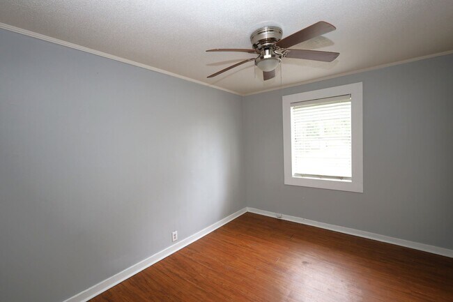 Foto del edificio - 810 Lilly St