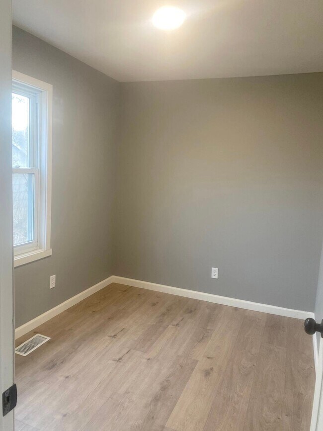 Foto del edificio - 2198 Utley Rd