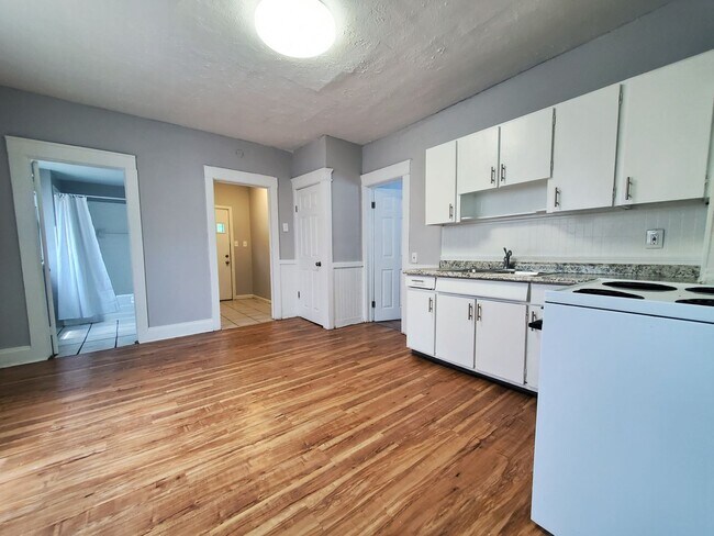 Foto del edificio - 3666 E 131st St