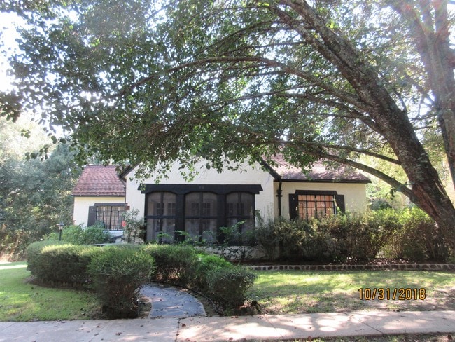 Building Photo - 70 N Monterey St