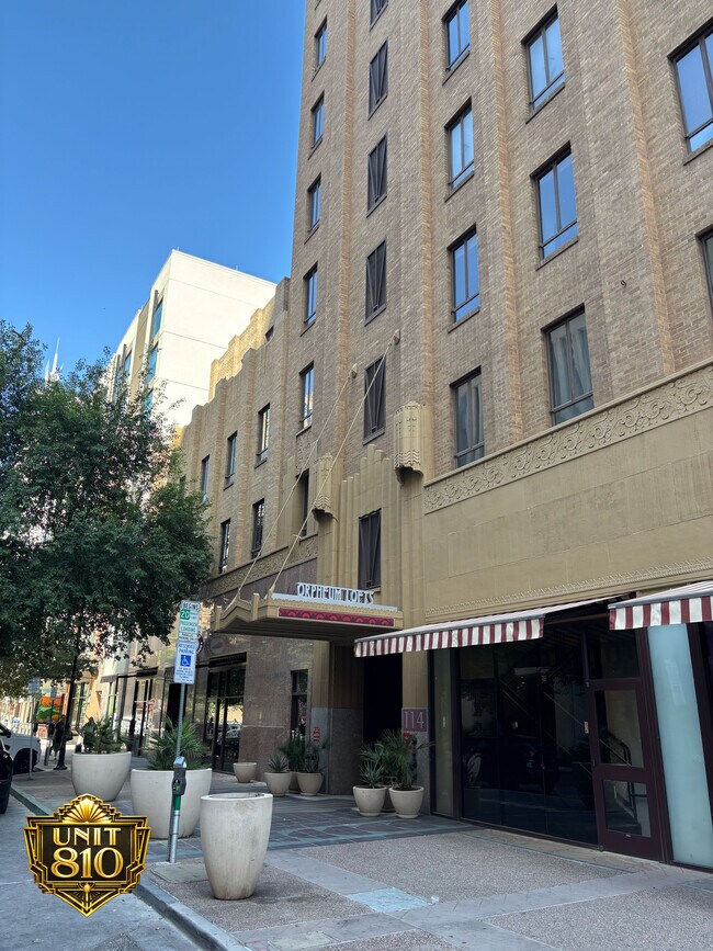 Foto del edificio - 114 W Adams St