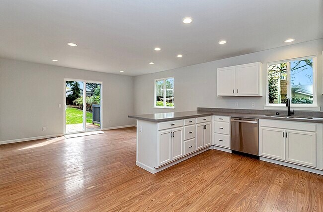 Foto del edificio - 2325 Cherry Rd