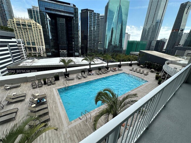 Foto del edificio - 1250 S Miami Ave