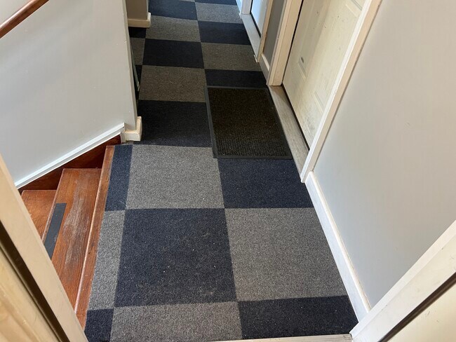 Pasillo - 150 4th St