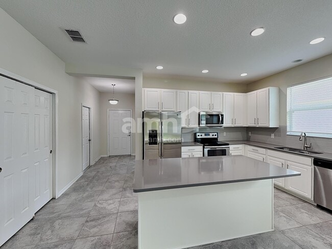Building Photo - 2729 Corbel Loop