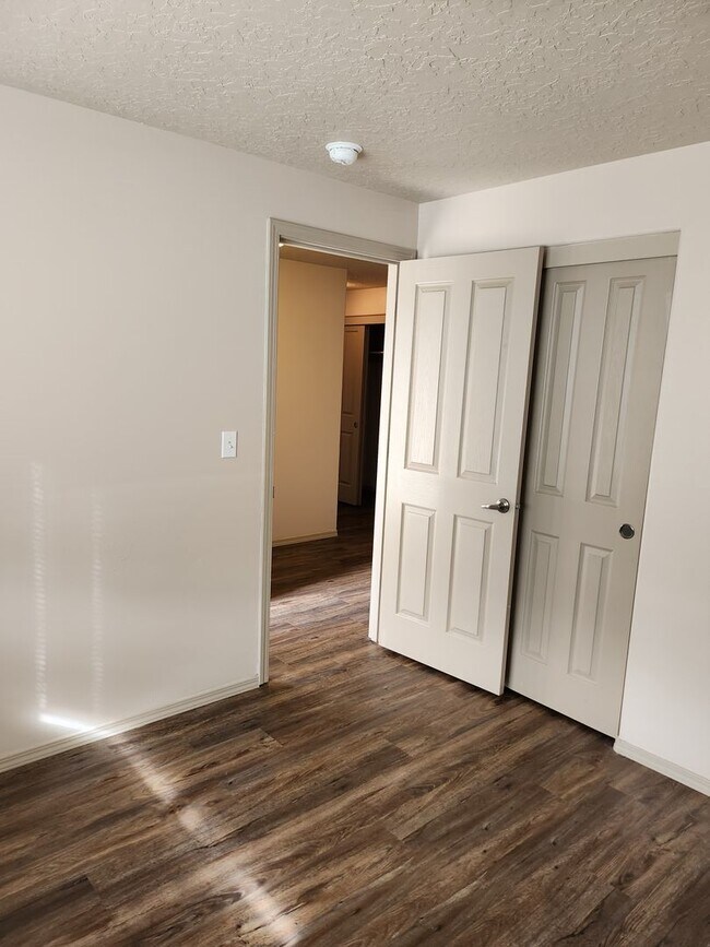 Foto del edificio - COMING SOON! | Huntington Meadows | La Pine