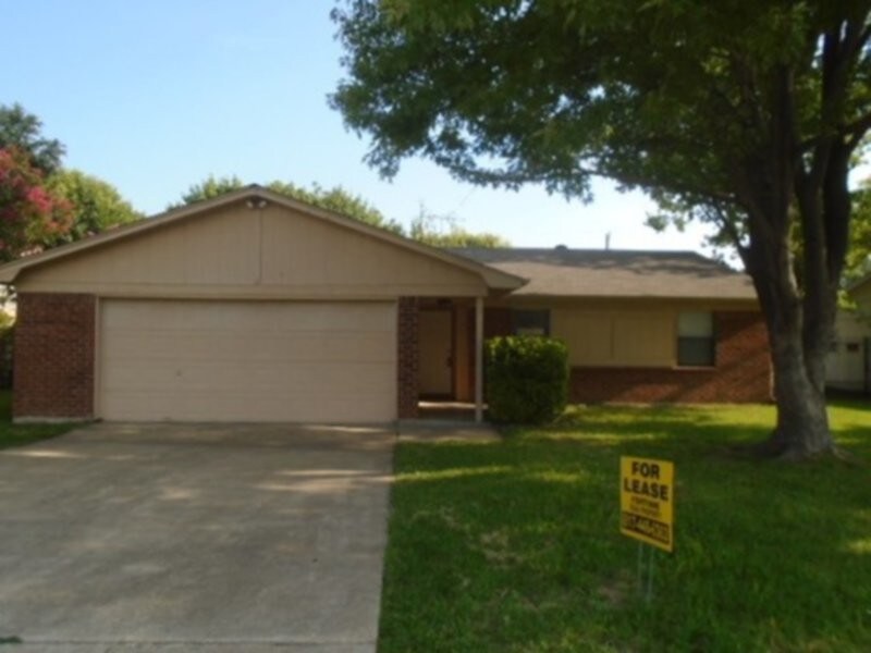 Upgraded single story house in Benbrook House for Rent in Benbrook