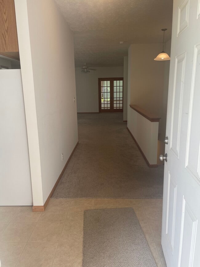 2323 Sandhutton Ave Unit 2323, Rockford, IL 61108 Condo for Rent in