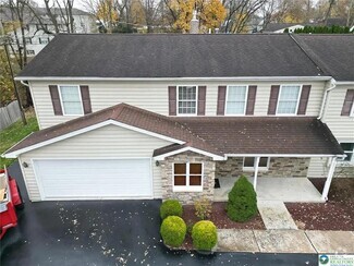 Building Photo - 2084 Johnston Dr