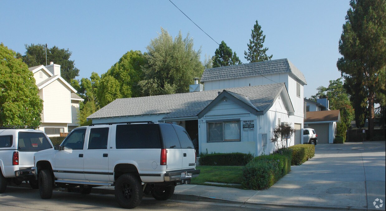 Building Photo - 1179-1183 Smith Avenue