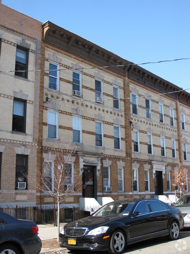 Building Photo - 30-38 44th St