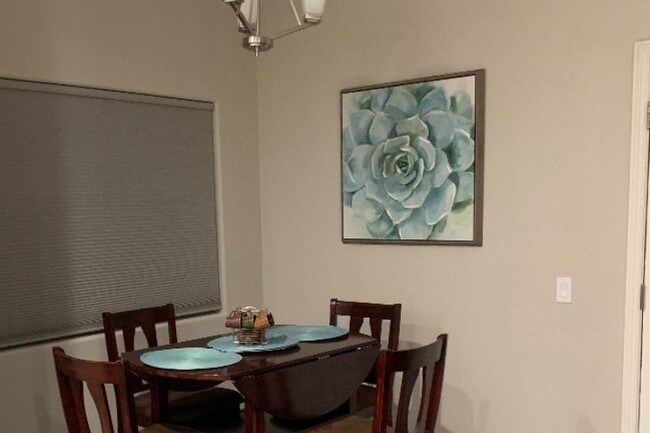 Foto del edificio - 2950 N Kiowa Blvd