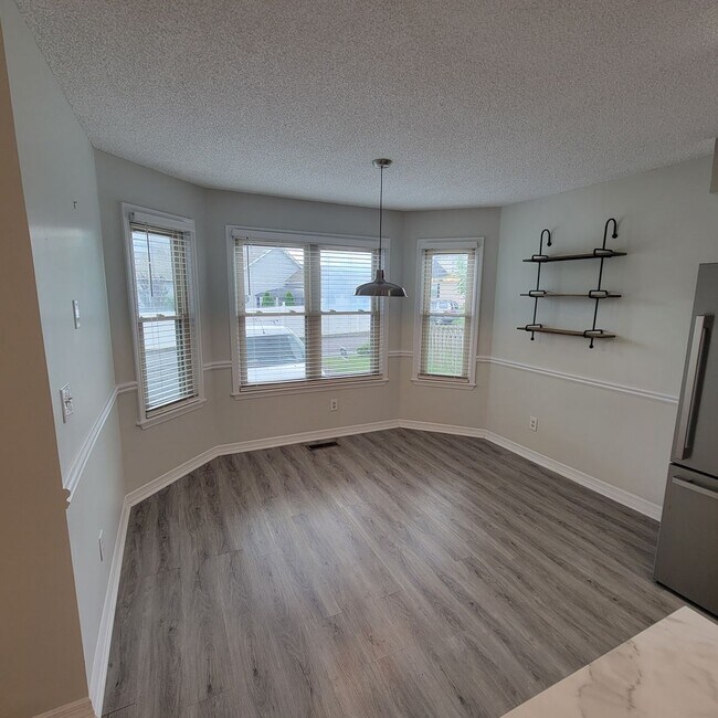 Foto del edificio - 3/2 Townhouse-Cookeville City Limits-End Unit