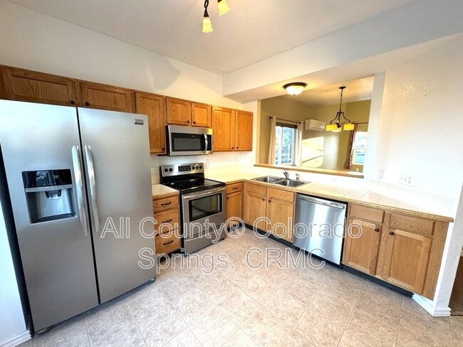 Foto del edificio - 4334 Poplar Brook Dr