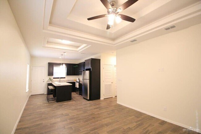 Building Photo - 511 Downing Ave