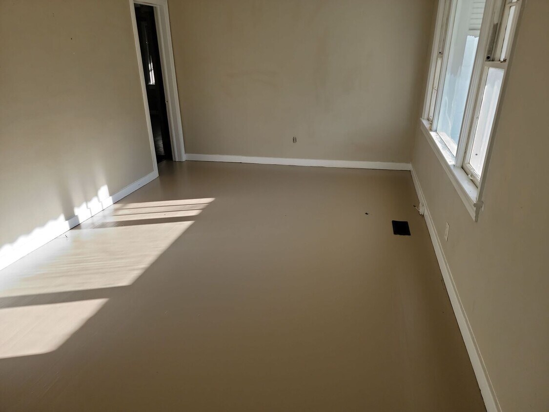 Foto del edificio - 4423 Bryan Ave