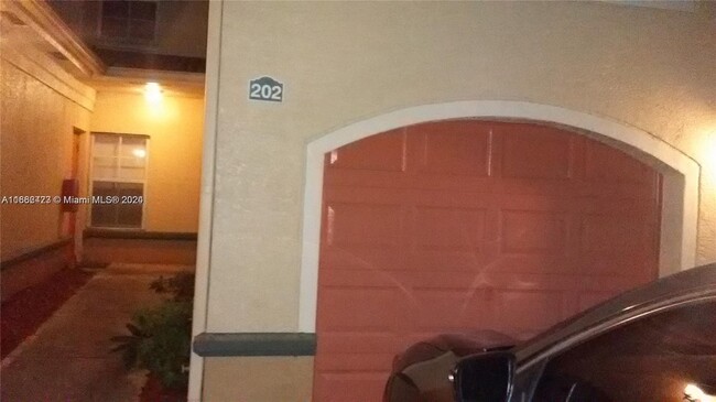 Foto del edificio - 2589 Centergate Dr