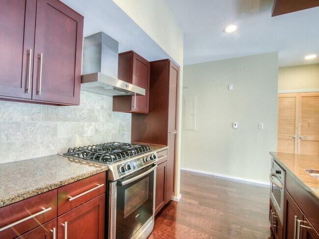 Foto del edificio - 1600 Barton Springs Rd