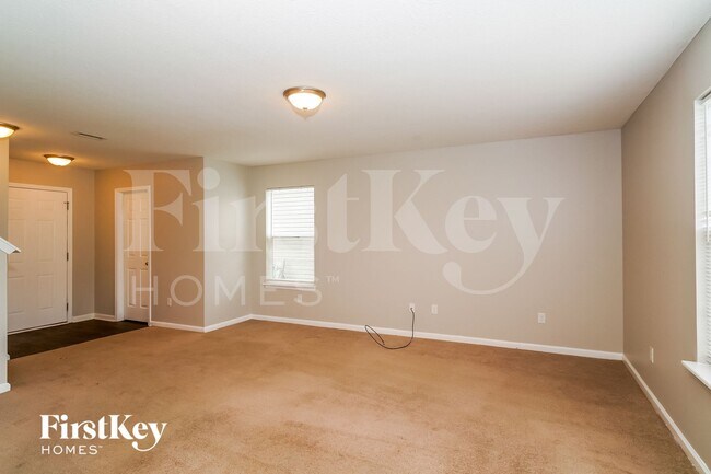 Building Photo - 8123 Fisher Bend Dr