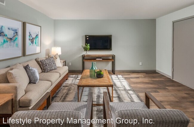 Building Photo - 4571 Marlborough Dr