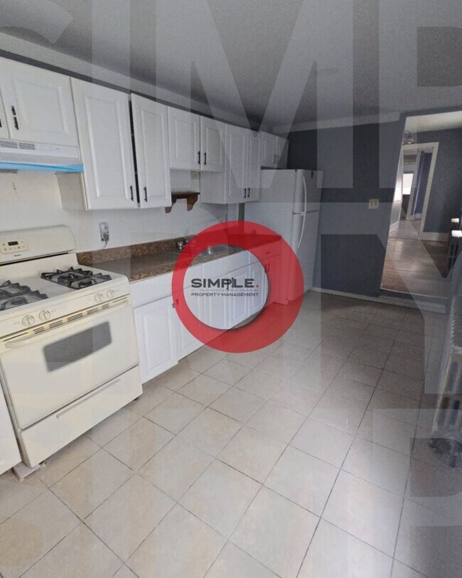 Foto del edificio - 4 Bedroom / 2 bathroom house