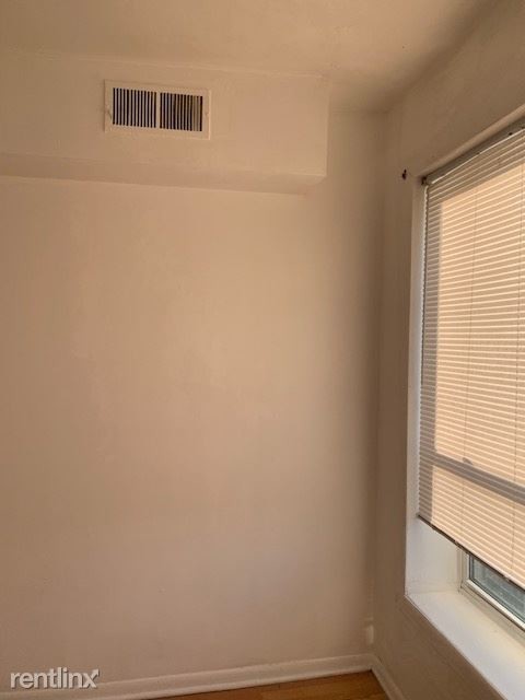 Foto del edificio - 5317 S Calumet Ave
