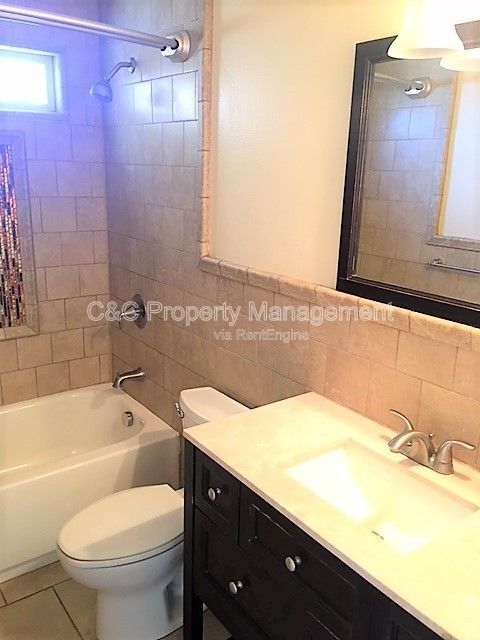 Building Photo - 1932 Lincoln St