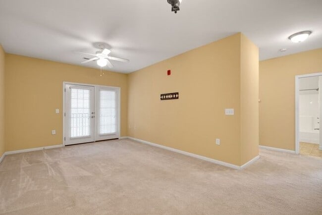 Building Photo - 2621 Oldgate Dr